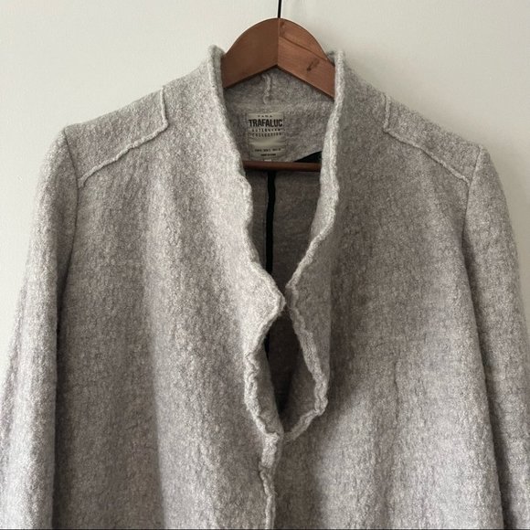 ❌SOLD❌ Zara Boucle Grey Knee Length Jacket Size Small - Picture 3 of 7